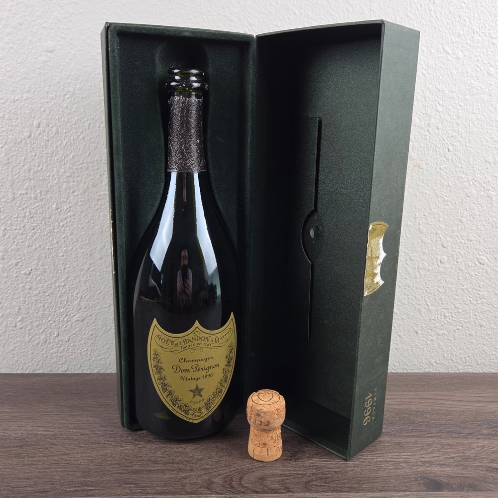 1996 Empty Dom Perignon Glass Champagne Bottle & Original Presentation Box